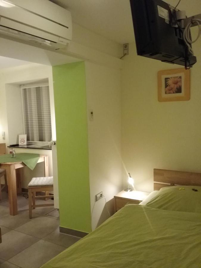 Pension Wauri , Gästezimmer Waldenbuch Exterior foto