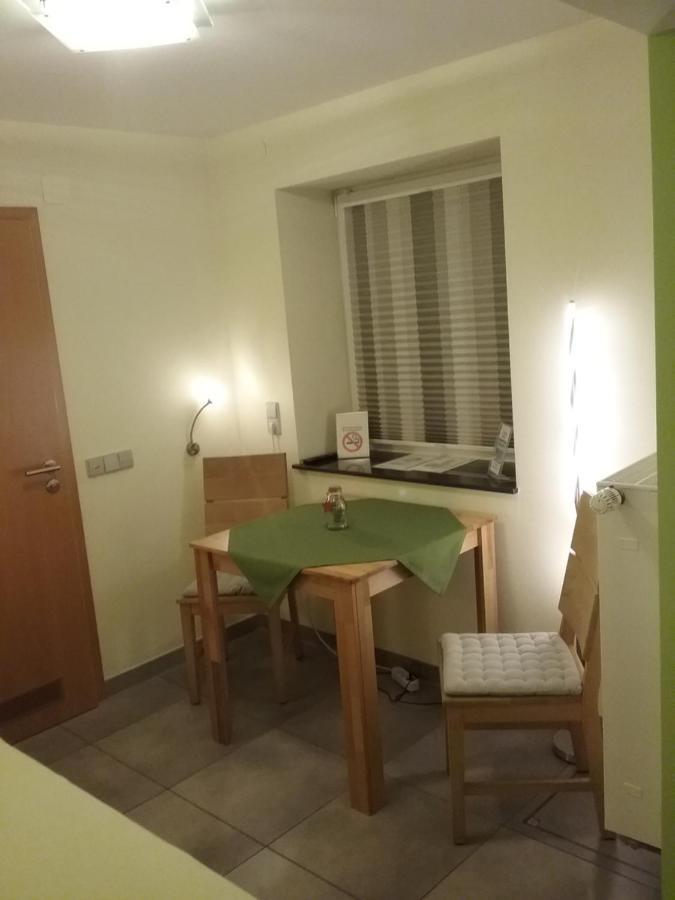 Pension Wauri , Gästezimmer Waldenbuch Exterior foto