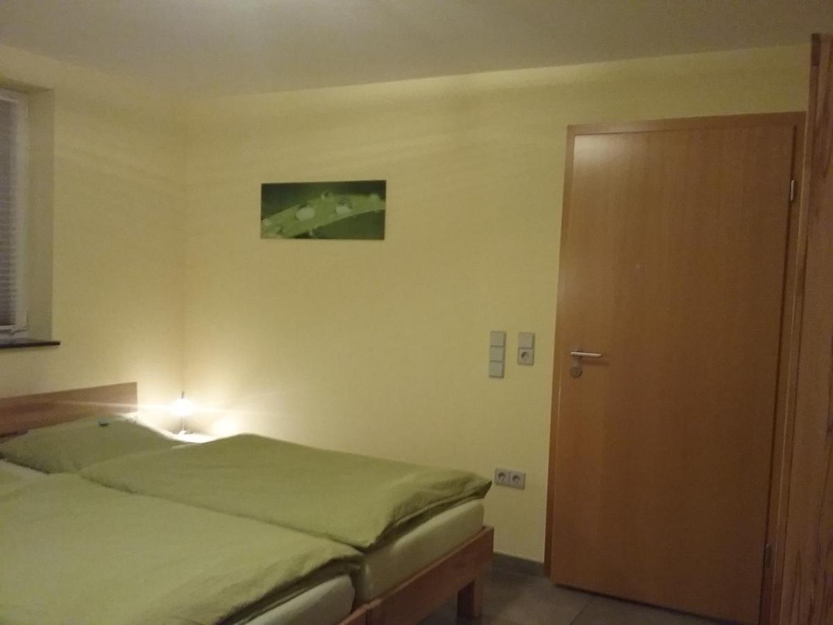 Pension Wauri , Gästezimmer Waldenbuch Exterior foto
